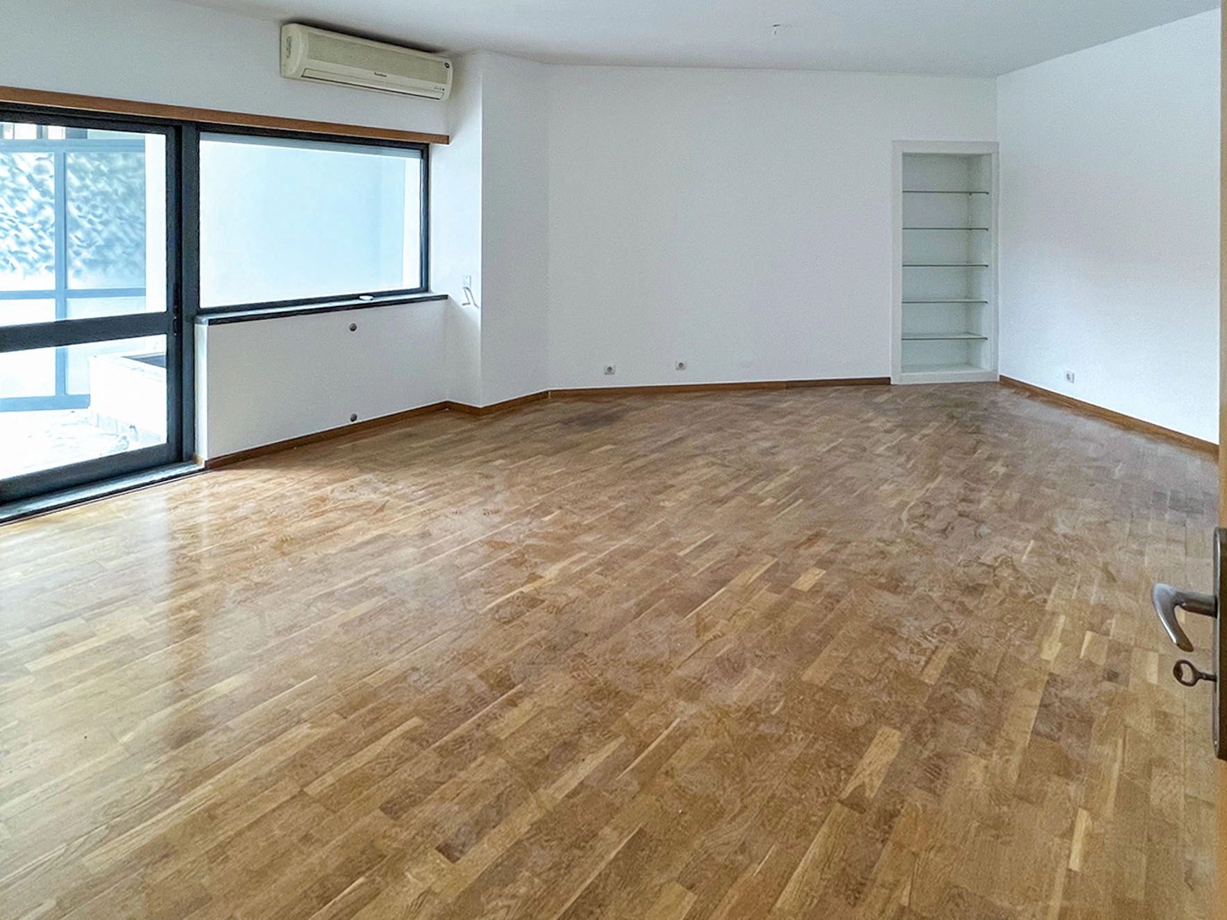 Imagem de destaque para “T1 – Parque das Nações”